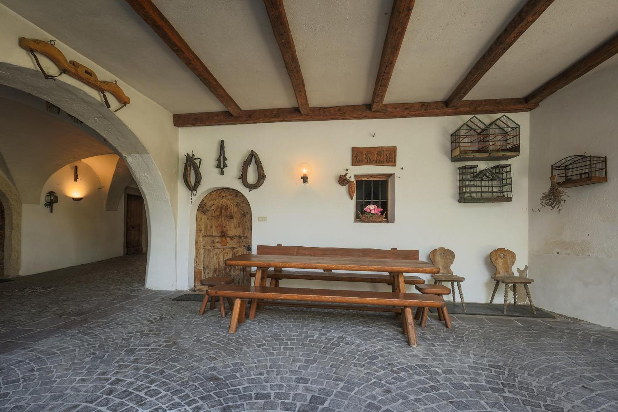 Ansitz Von Wohlgemuth Apartment Salorno Exterior photo